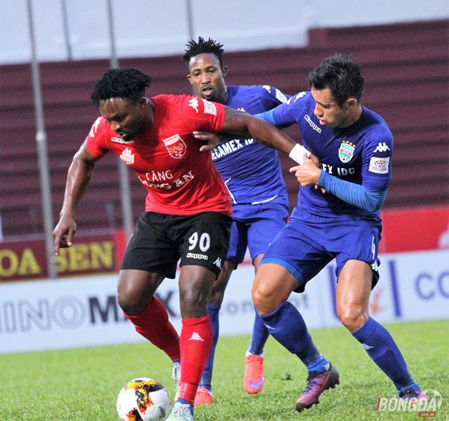 Những cuộc chiến của Long An - Bình Dương không còn hấp dẫn như xưa. Ảnh: Đình Viên.