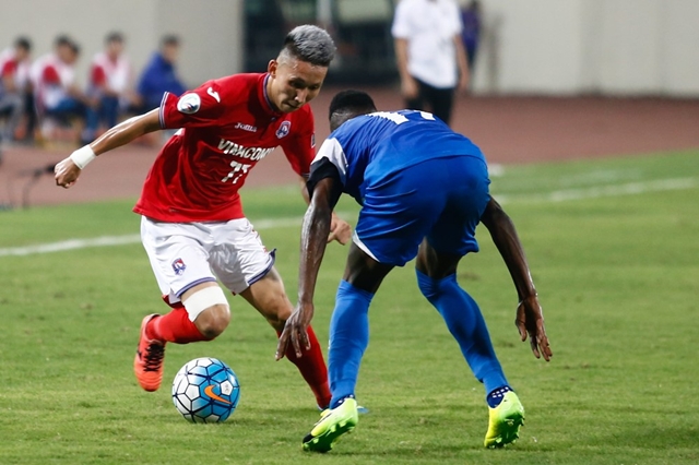 Than Quảng Ninh thi đấu hay trước Home Utd trên sân nhà nhưng họ không may mắn.