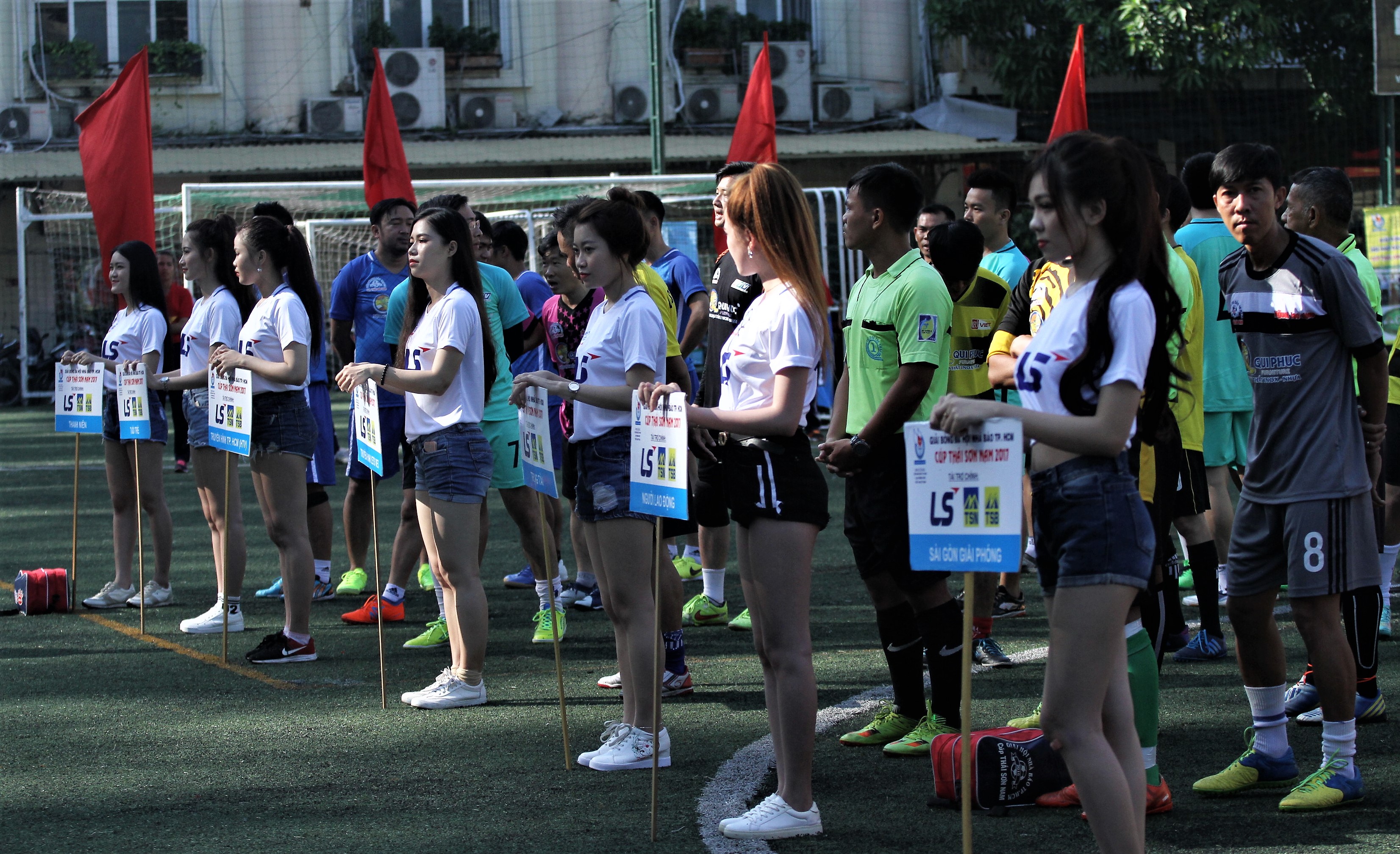 Các đội bóng tham dự giải đấu Serie A - Hội nhà báo TP.HCM 2017. Ảnh: Trung Viên.