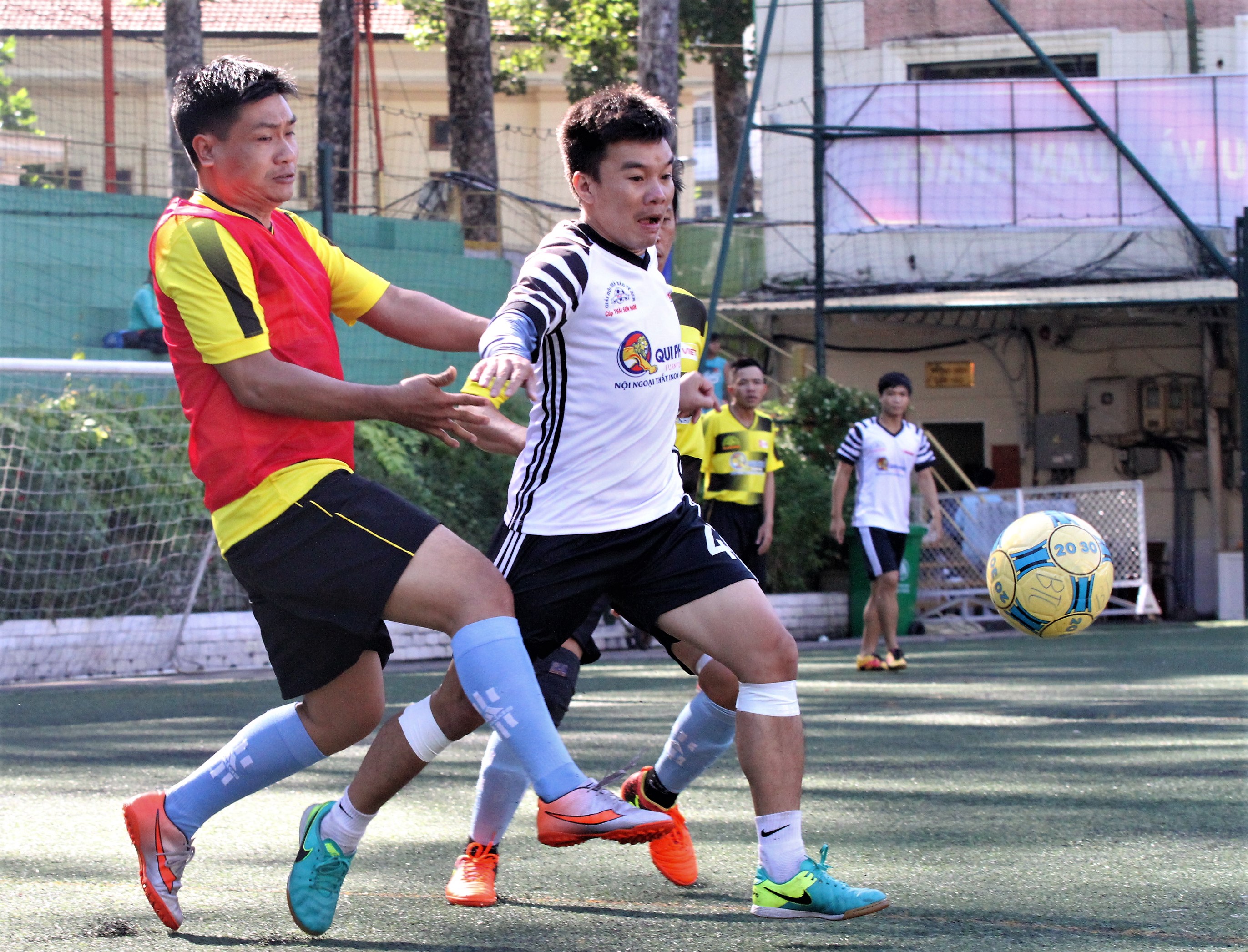 Ảnh bài viết VCK giải bóng đá Hội Nhà báo TP.HCM 2017: Tưng bừng, kịch tính ngày khai mạc