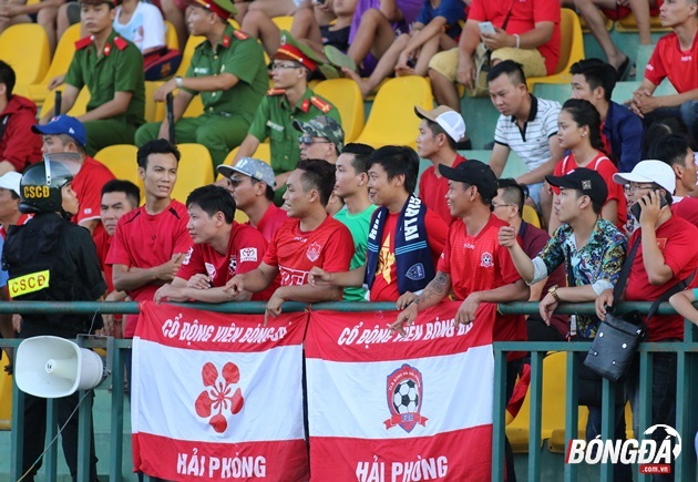 Ảnh bài viết V-League "bất lực" với CĐV Hải Phòng