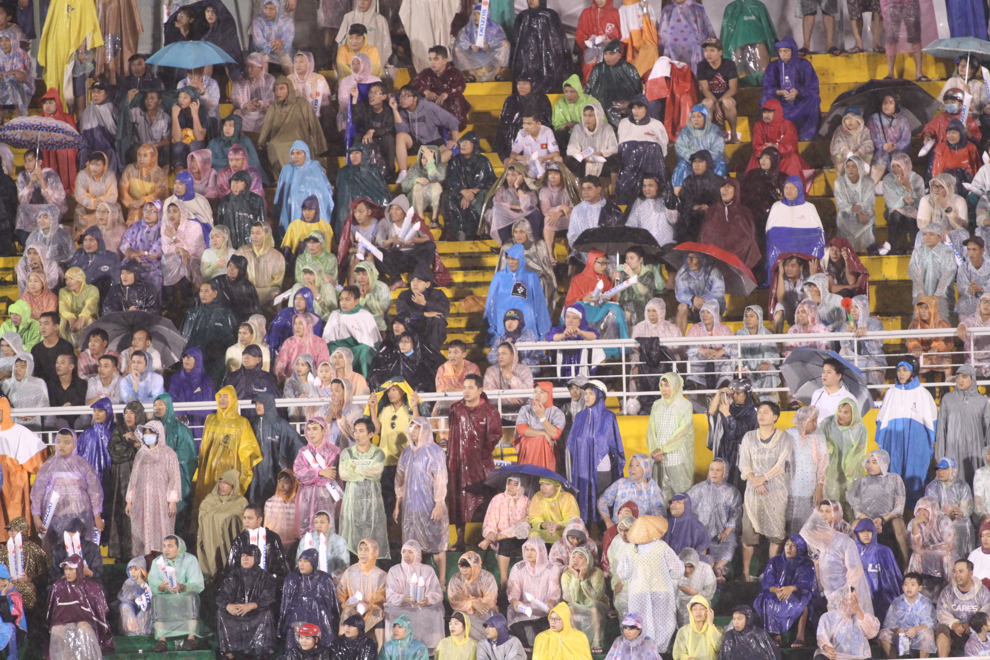 Ảnh bài viết Điểm tin bóng đá Việt Nam sáng 20/07: Hữu Thắng lại cầu trời đừng mưa