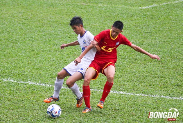 Giành chiến thắng với tỷ số 4-1 trước cấc cầu thủ Đồng Nai, U15 Viettel đang rất rộng cửa vào bán kết VCK U15 Quốc gia 2017. Ảnh: Thái Sơn.