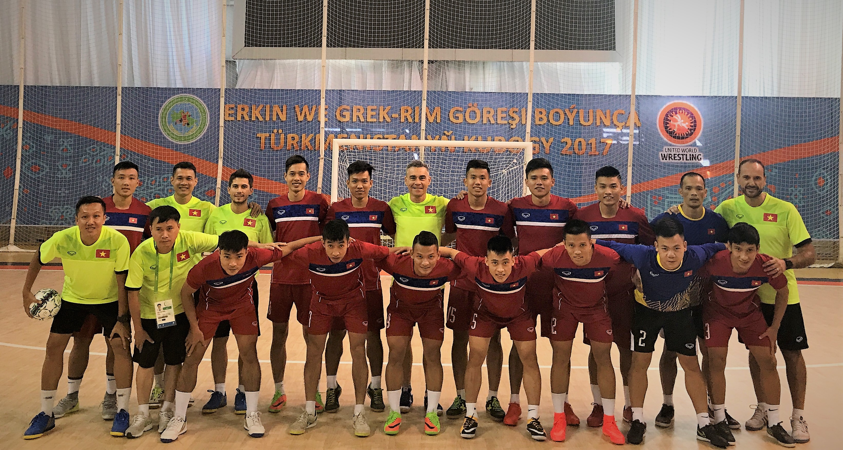 Tuyển futsal Việt Nam gặp sự cố tại AIMAG5 tại Turkmenistan.