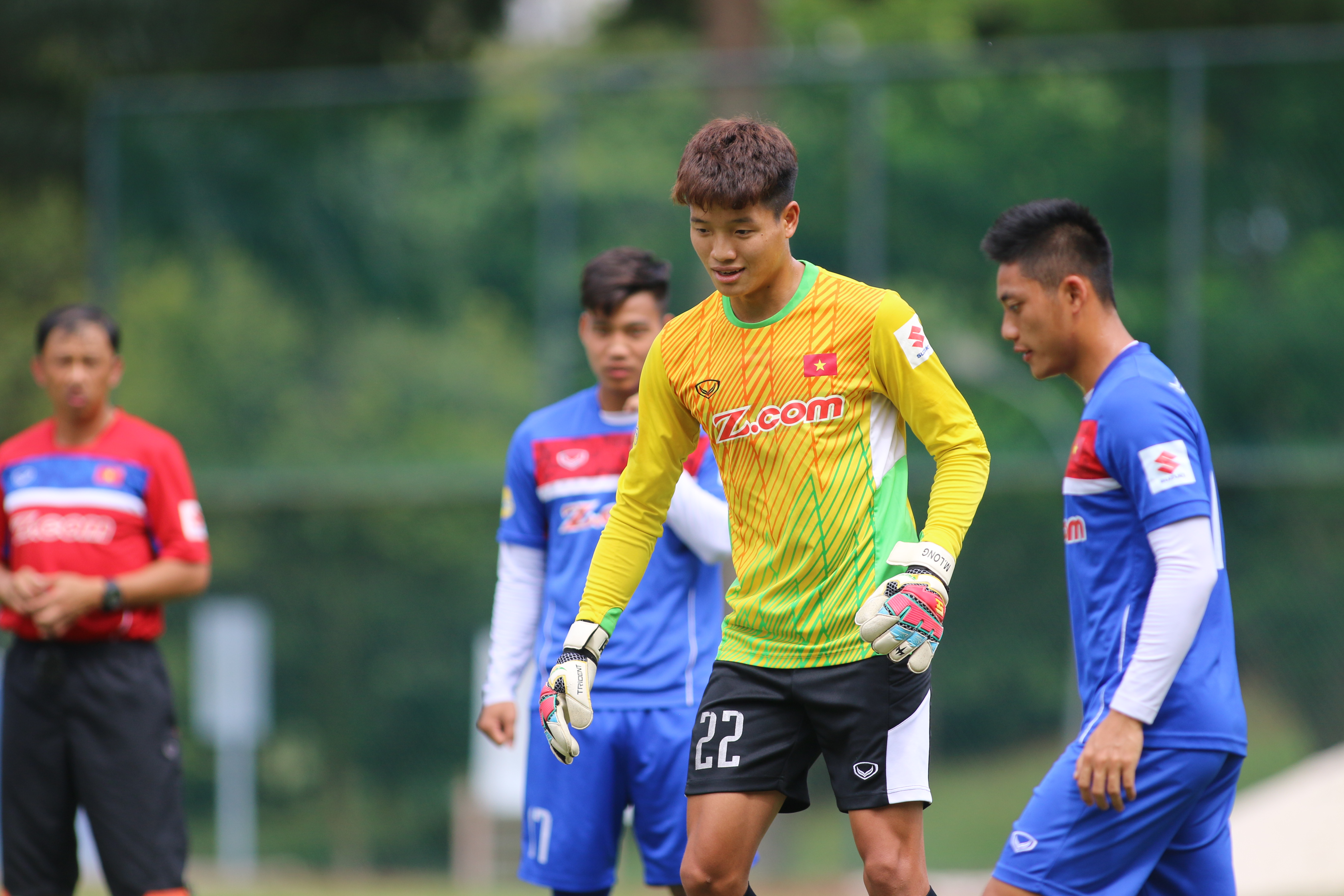 Sai lầm cá nhân của thủ môn Phí Minh Long làm tan nát giấc mơ vàng của U22 Việt Nam - SEA Games 29.