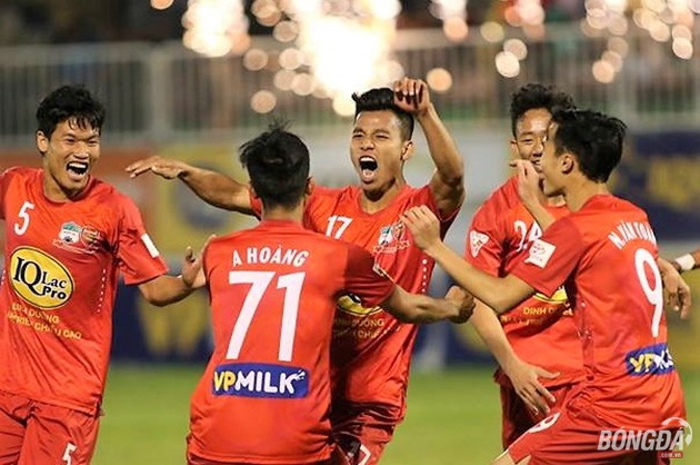 Với lứa cầu thủ có phẩm chất kỹ thuật các nhân tốt, HAGL đạt trình độ chuyên môn khá ở V-League 2017. Ảnh: Minh Trần.