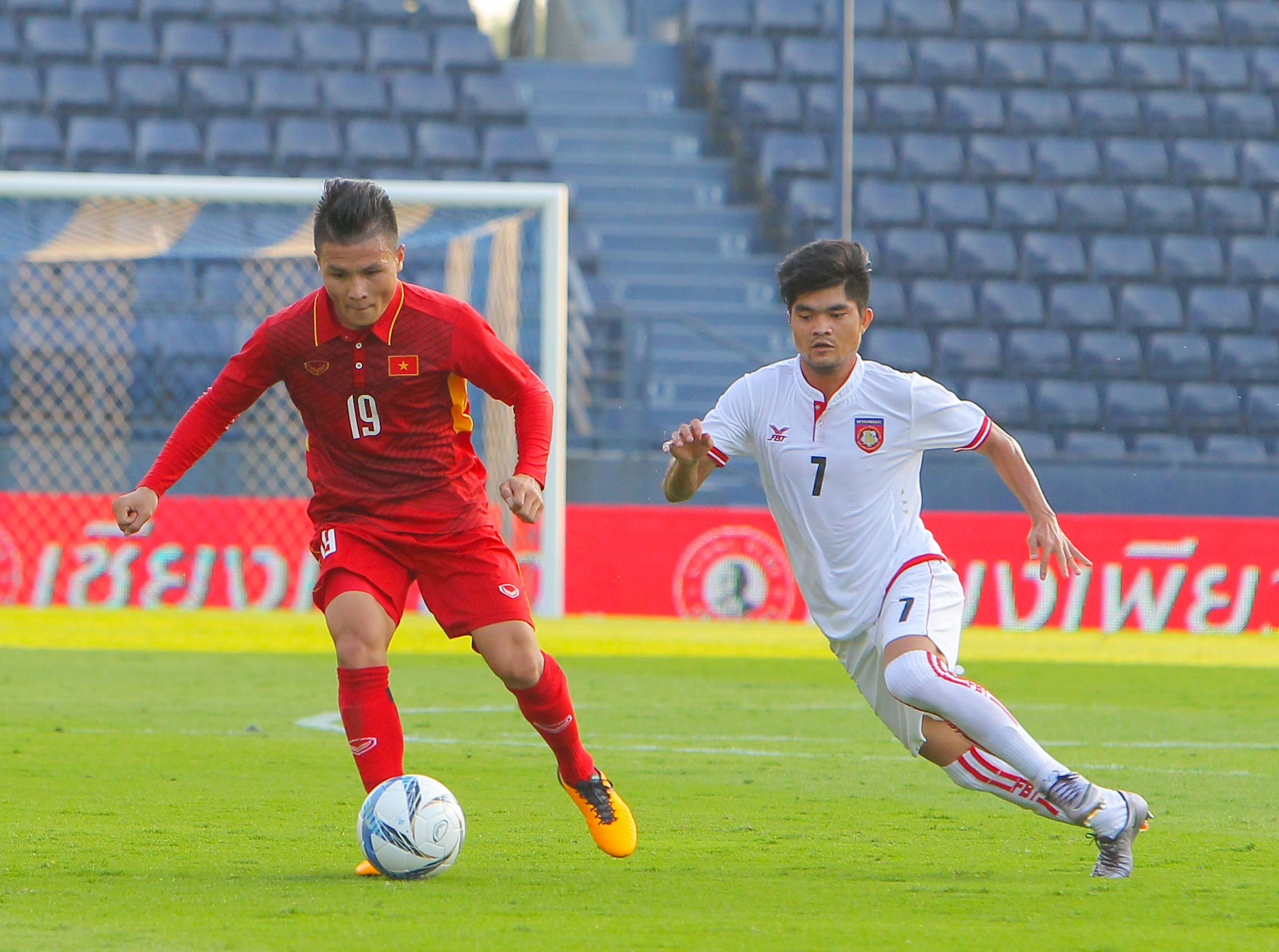 Ảnh bài viết Chùm ảnh Công Phượng, Quang Hải "hủy diệt" U23 Myanmar 4-0