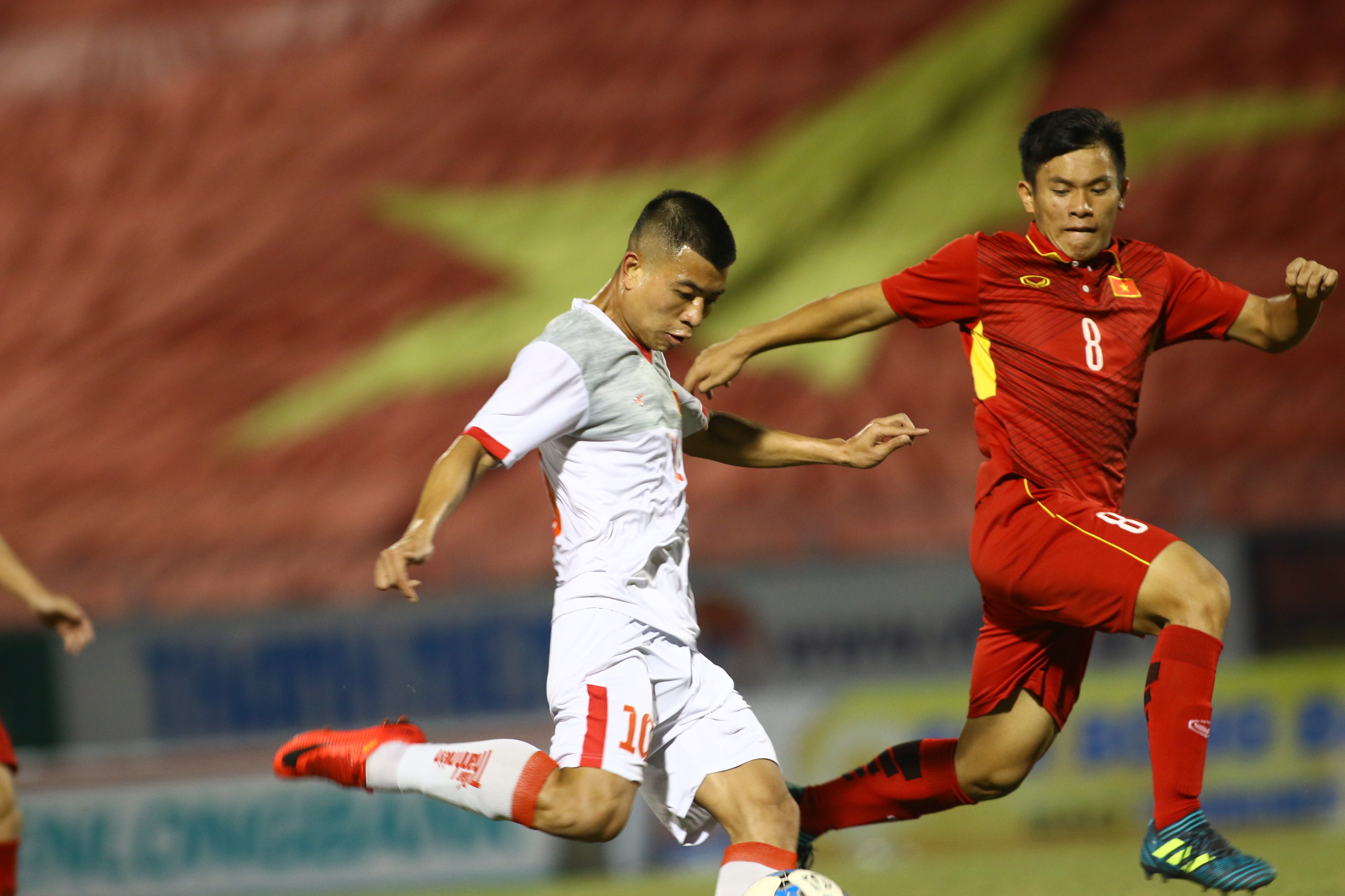 Ảnh bài viết "Ngấn lệ" nhìn U21 Việt Nam vùi dập đàn em U19 tại giải U21 Quốc tế