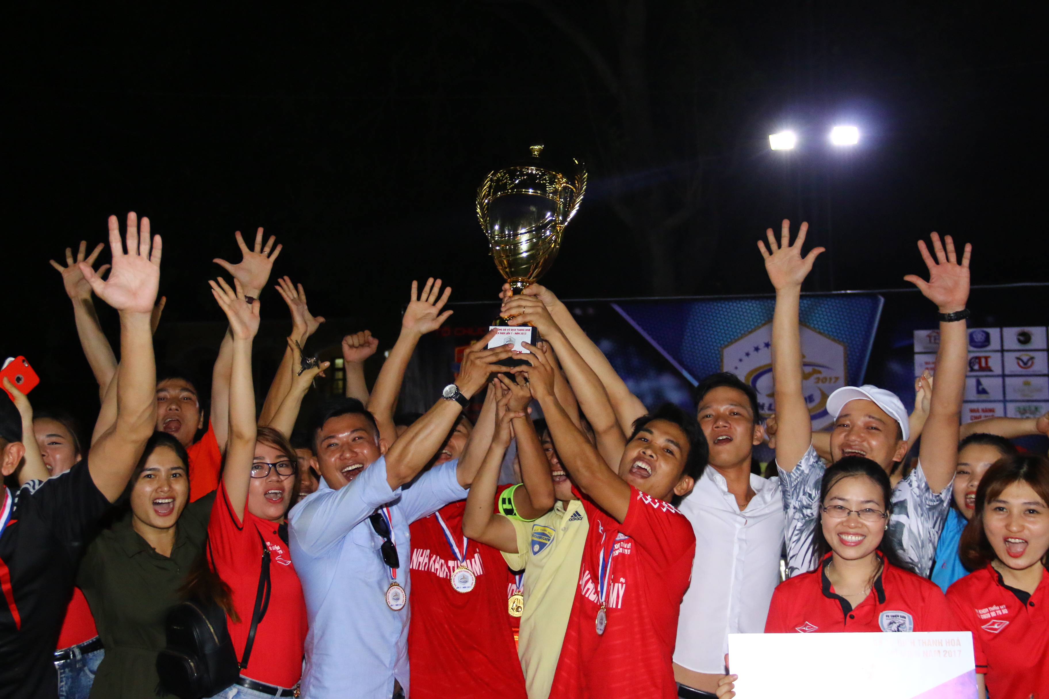 Ảnh bài viết Bế mạc giải bóng đá Thanh Hóa miền Nam 2017: Triệu Sơn FC lên ngôi vô địch