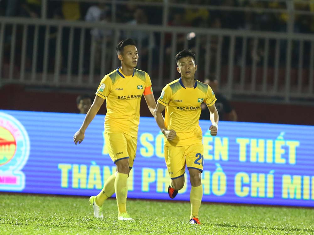 Đội trưởng Quế Ngọc Hải xứng đáng với vai trò thủ lĩnh trong màu áo SLNA.