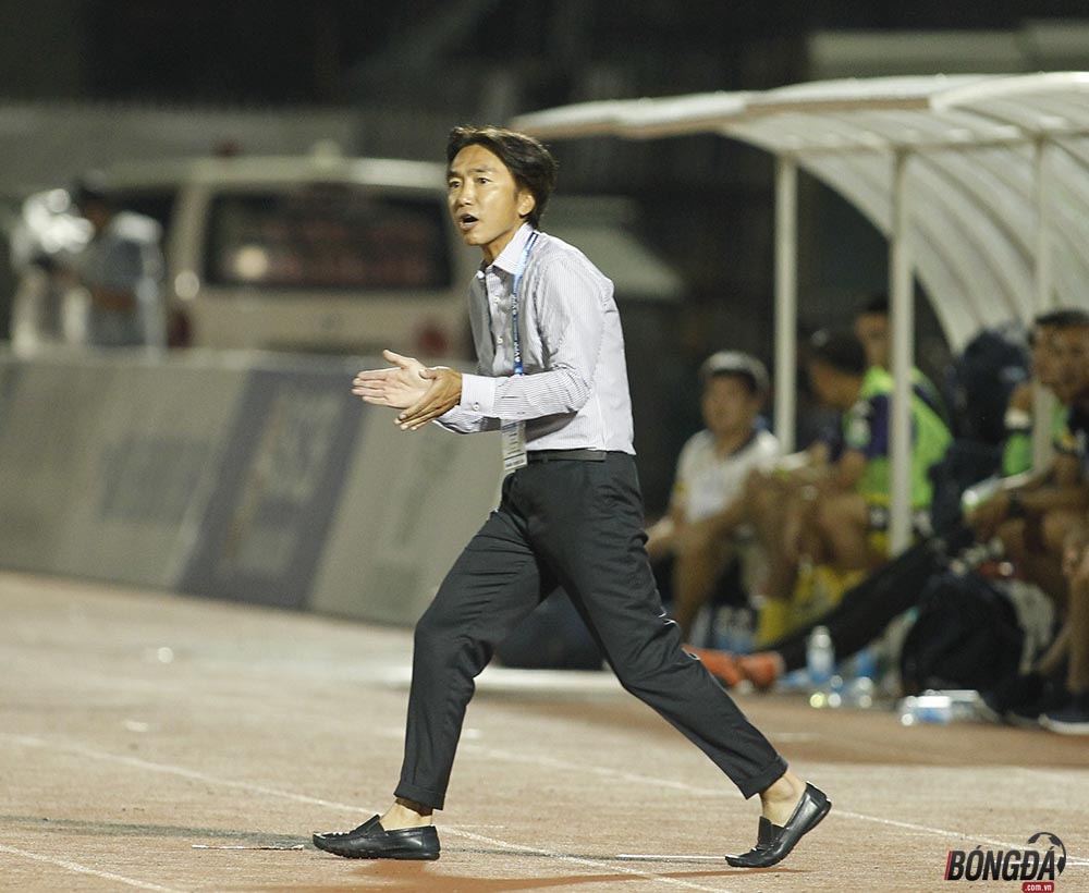 Hơn bao giờ hết, HLV Toshiya Miura hiểu rằng các cầu thủ TP.HCM không còn được lùi, rất có thể một thất bại nữa của đội nhà chính ghế HLV trưởng của ông thầy người Nhật Bản cũng không thể đảm bảo, bởi mọi thứ đã đi quá giới hạn cho phép.