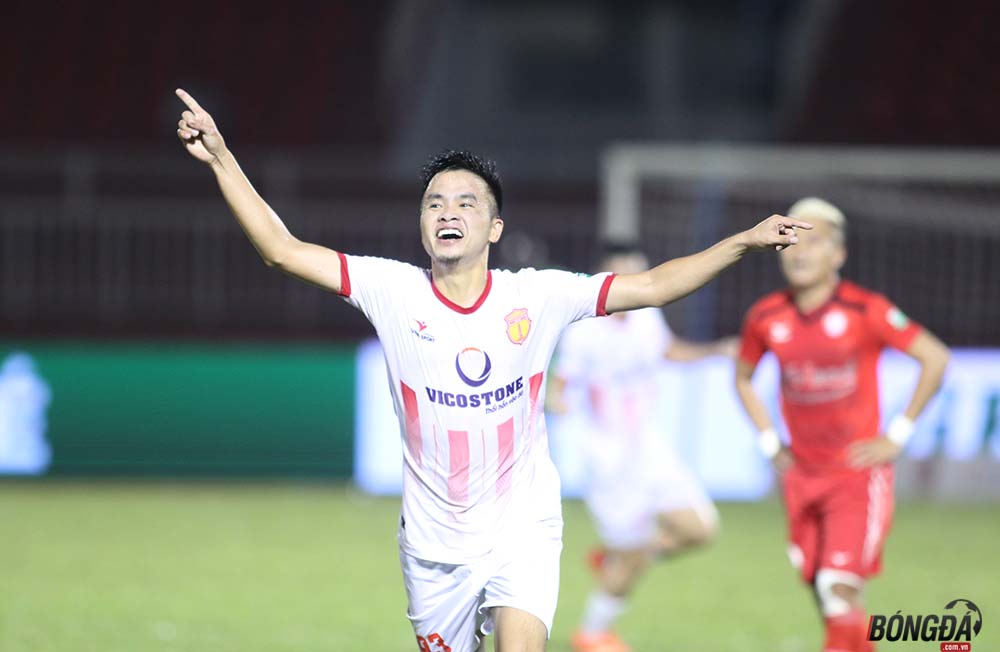 Ảnh bài viết Vòng 16 V-League 2018: Nam Định, Sài Gòn và TP.HCM đào thoát được không?