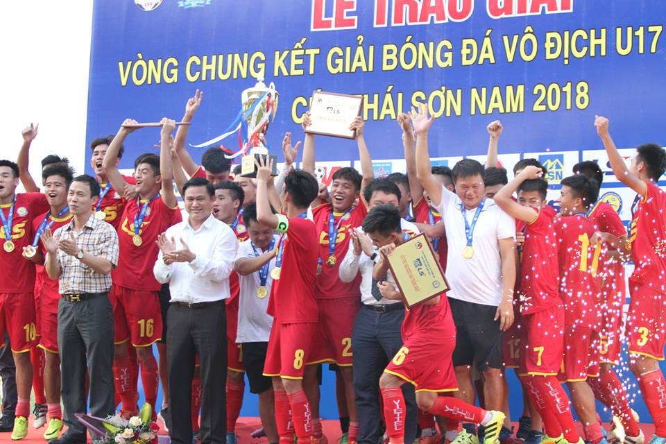Ảnh bài viết VCK U17 Quốc gia 2018: Đánh bại SLNA, Viettel chính thức lên ngôi vô địch
