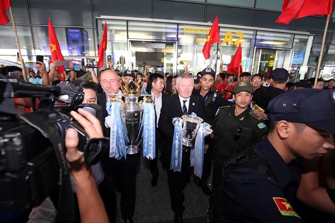 Ảnh bài viết Điểm tin bóng đá Việt Nam tối 13/9: Bầu Hiển ủng hộ nếu Quang Hải sang Man City