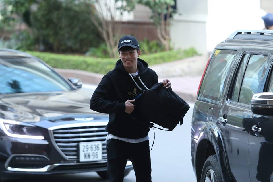 Lần đầu tiên được tập trung lên Tuyển, Hoàng Đức cho thấy sự hồi hộp và chút âu lo.