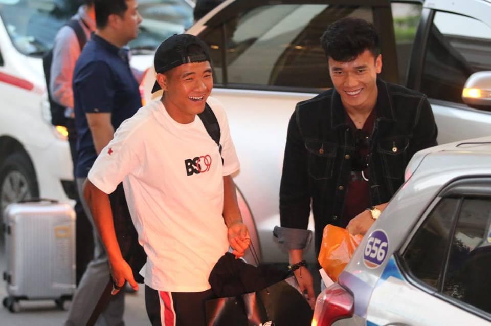 Sau 4 ngày nghỉ ngơi khi giành ngôi vô địch AFF Cup 2018. Tối nay 20/12, ĐT Việt Nam chính thức trở lại tập luyện chuẩn bị cho Asian Cup 2019.