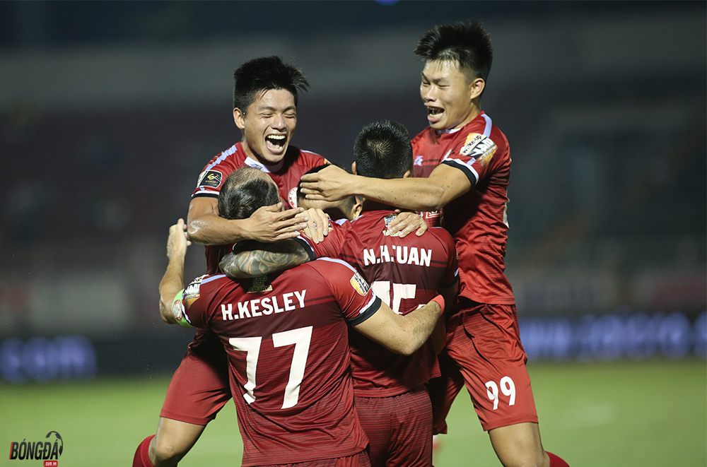 TP.HCM sau 6 vòng đấu đang bay cao trên bảng xếp hạng V-League 2019. Ảnh: Đình Viên.