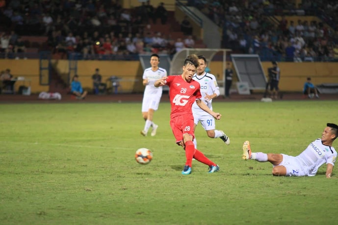 Hoàng Đức cực kỳ vô duyên trong những tình huống dứt điểm cuối cùng. Ảnh: Minh Anh.