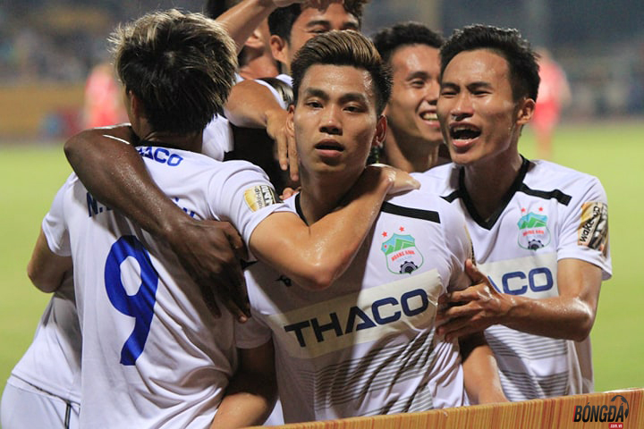 Văn Thanh trở lại và lợi hại hơn xưa ghi bàn thắng bản lề cho HAGL. Ảnh: Minh Anh.