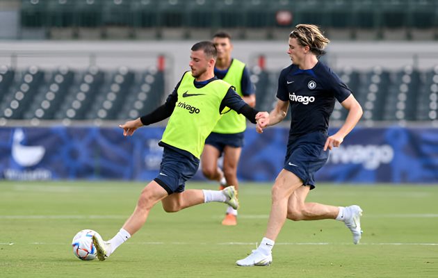 Ảnh bài viết Chelsea bị chỉ trích vì tiền đánh mất bản sắc, giám đốc lên tiếng phản pháo