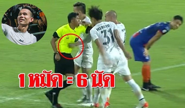 Sanrawat "đánh lén" trọng tài bất thành.