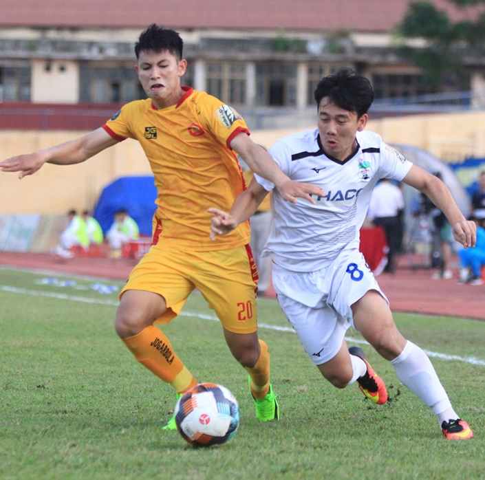 HAGL cần phải đổi thay mạnh mẽ nếu muốn giành chức vô địch V-League. Ảnh VPF.
