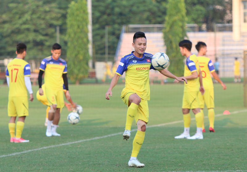 Võ Huy Toàn lại dính chấn thương