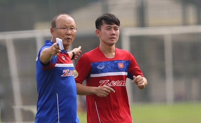 Minh Vương từng sát cánh cùng thầy Park tại Asiad 2018 và Asian Cup 2019.