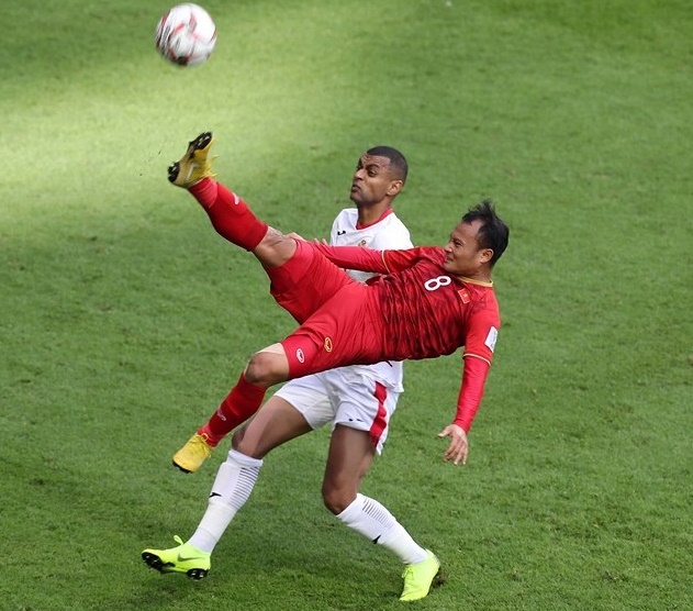 Kinh nghiệm của cựu binh như Trọng Hoàng đóng vai trò then chốt trong 2 trận gặp UAE và Thái Lan.