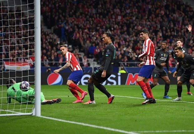 Liverpool "sập bẫy" tại Metropolitano ngay phút thứ 4 của trận đấu.