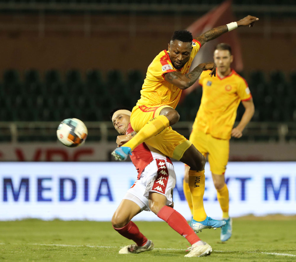 Chân sút ghi bàn nhiều nhất V-League Hoàng Vũ Samson vẫn chưa nổ súng cho Thanh Hóa. Ảnh VPF.