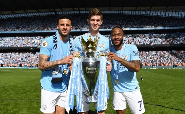 3 cầu thủ "homegrown" thuộc Man City hiện tại (Kyle Walker, John Stones và Raheem Sterling).