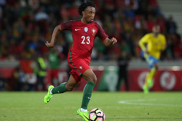 Ảnh bài viết Đại diện Gelson Martins 'làm việc' với 2 ông lớn Ngoại hạng Anh