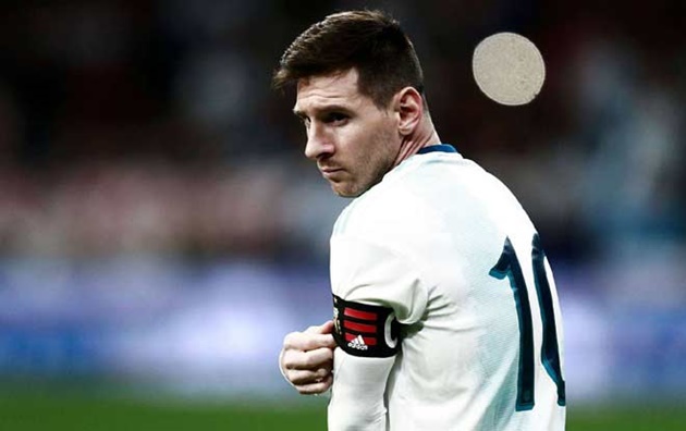 Ảnh bài viết Messi và chiếc băng thủ quân bị khuyết