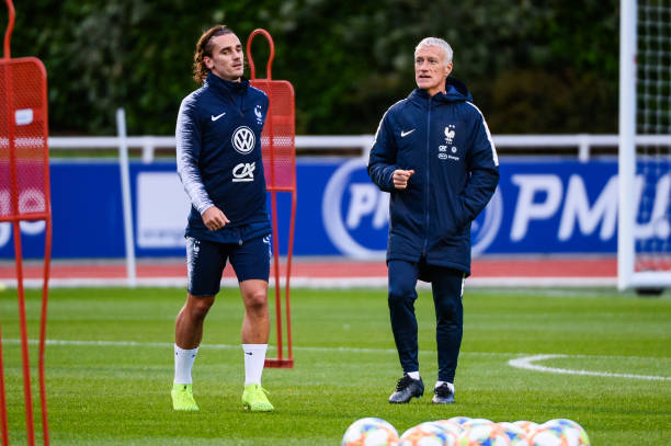 Ảnh bài viết Gạt đi nỗi buồn ở Barca, Griezmann có thái độ lạ thường khi về đội tuyển