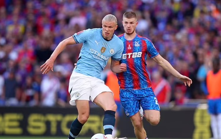 Manchester City gục ngã trước Crystal Palace.