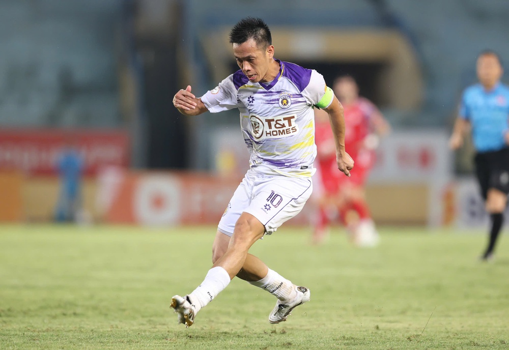 Ảnh bài viết Văn Quyết gửi lời nhắn đến tân binh Hendrio