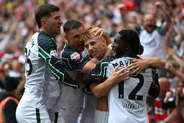 Sunderland sẽ trở lại Premier League.