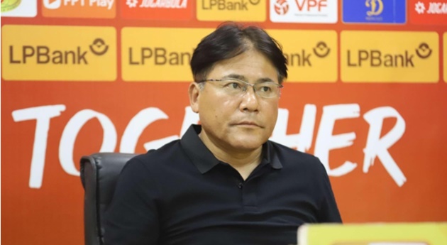 Ảnh bài viết Duy Mạnh, Hai Long được nhắn nhủ đặc biệt trước trận gặp MU