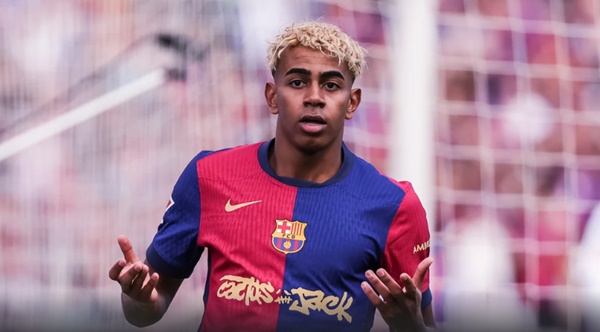 Yamal hưởng lương khủng tại Barca.