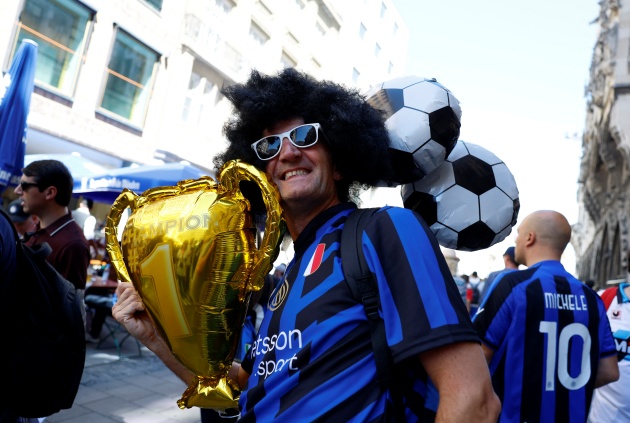 Tất cả hòa vào bức tranh chung của một ngày hội bóng đá lớn, nơi tinh thần thể thao, niềm đam mê và tình yêu dành cho bóng đá được thăng hoa và kết nối hàng nghìn trái tim trên toàn thế giới.