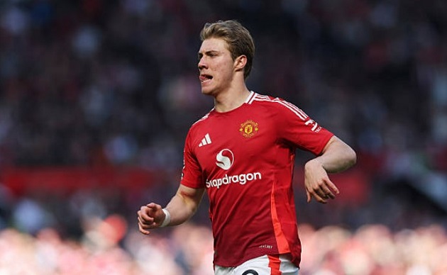 Hojlund chịu quá nhiều áp lực khi chơi cho Man Utd.
