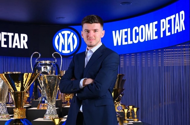 Sucic là tiền vệ đầy triển vọng của bóng đá Croatia.