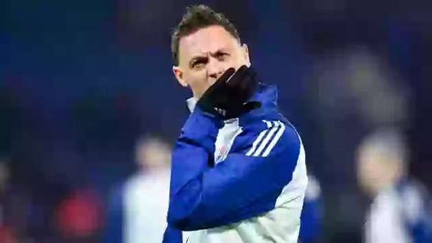 Matic bị phạt vì che huy hiệu chống kỳ thị người đồng tính