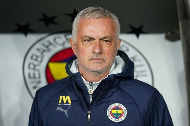Ảnh bài viết Mourinho muốn có 5 bom tấn, quyết biến Fenerbahce thành thế lực châu Âu