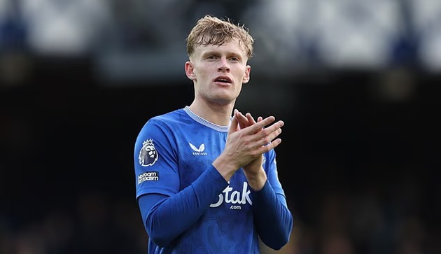 Ảnh bài viết Tottenham nhắm Branthwaite, Everton đối mặt nguy cơ mất trụ cột