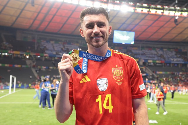 Ảnh bài viết Al Nassr chốt giá bán Laporte cho Arsenal