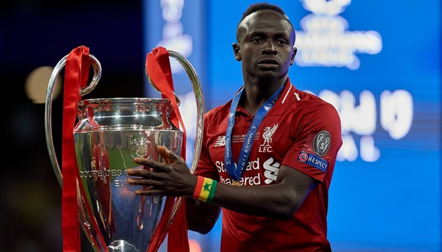 Manchester United từng có nhiều liên hệ với Sadio Mane.