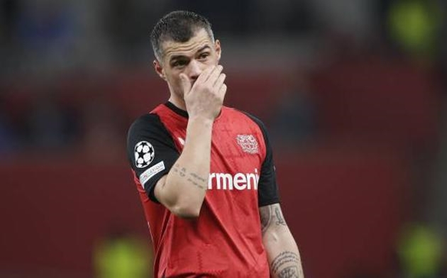 Granit Xhaka để ngỏ khả năng tới AC Milan.
