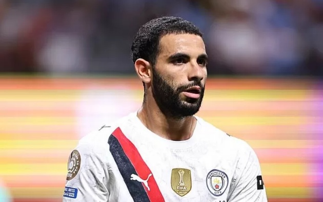 Rayan Ait-Nouri gây ấn tượng mạnh khi Man City có chiến thắng đậm.